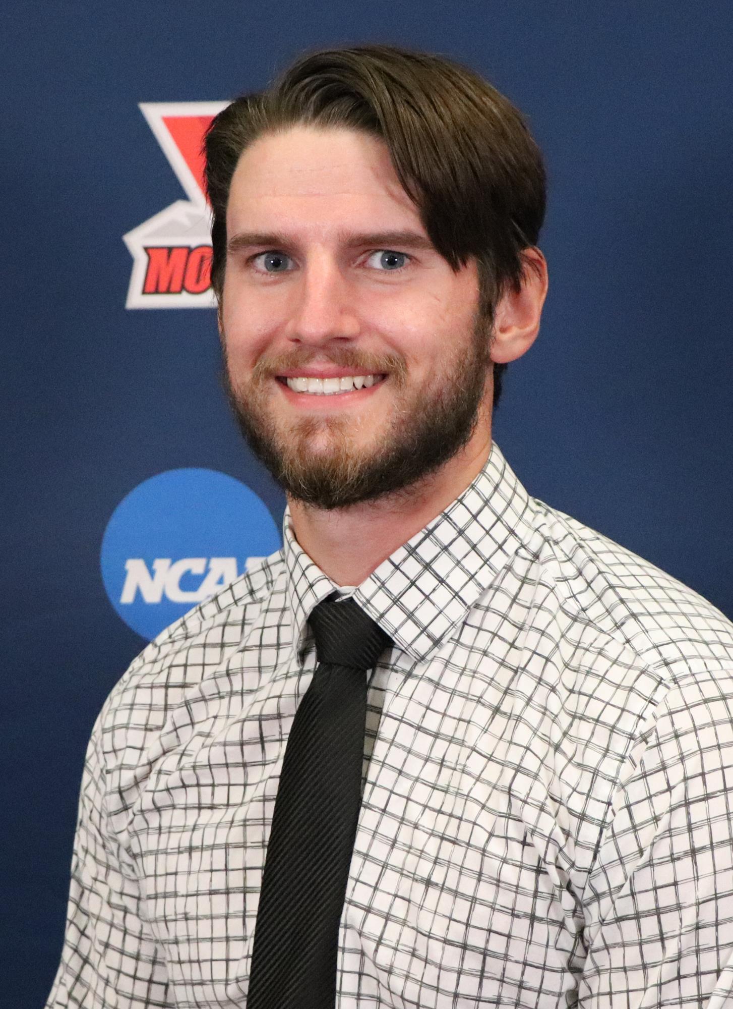 Head shot of Matt Svoboda financial aid counselor